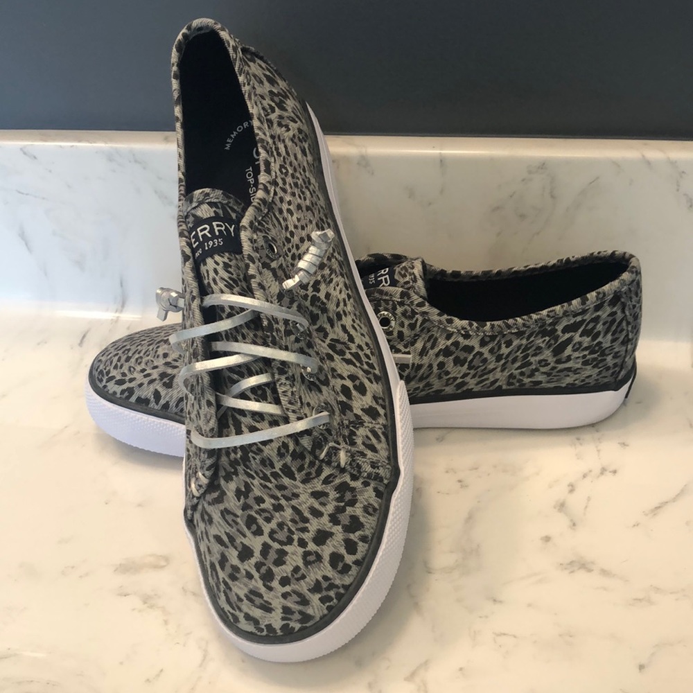 NEW Sperry Top-Sider Sneakers